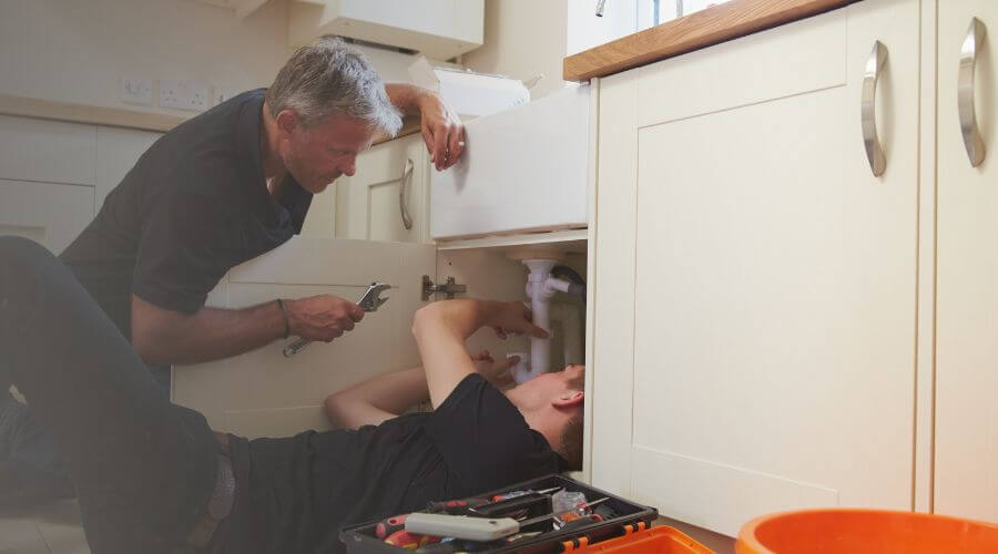 Expert burst pipe repair services in Linden, TX
